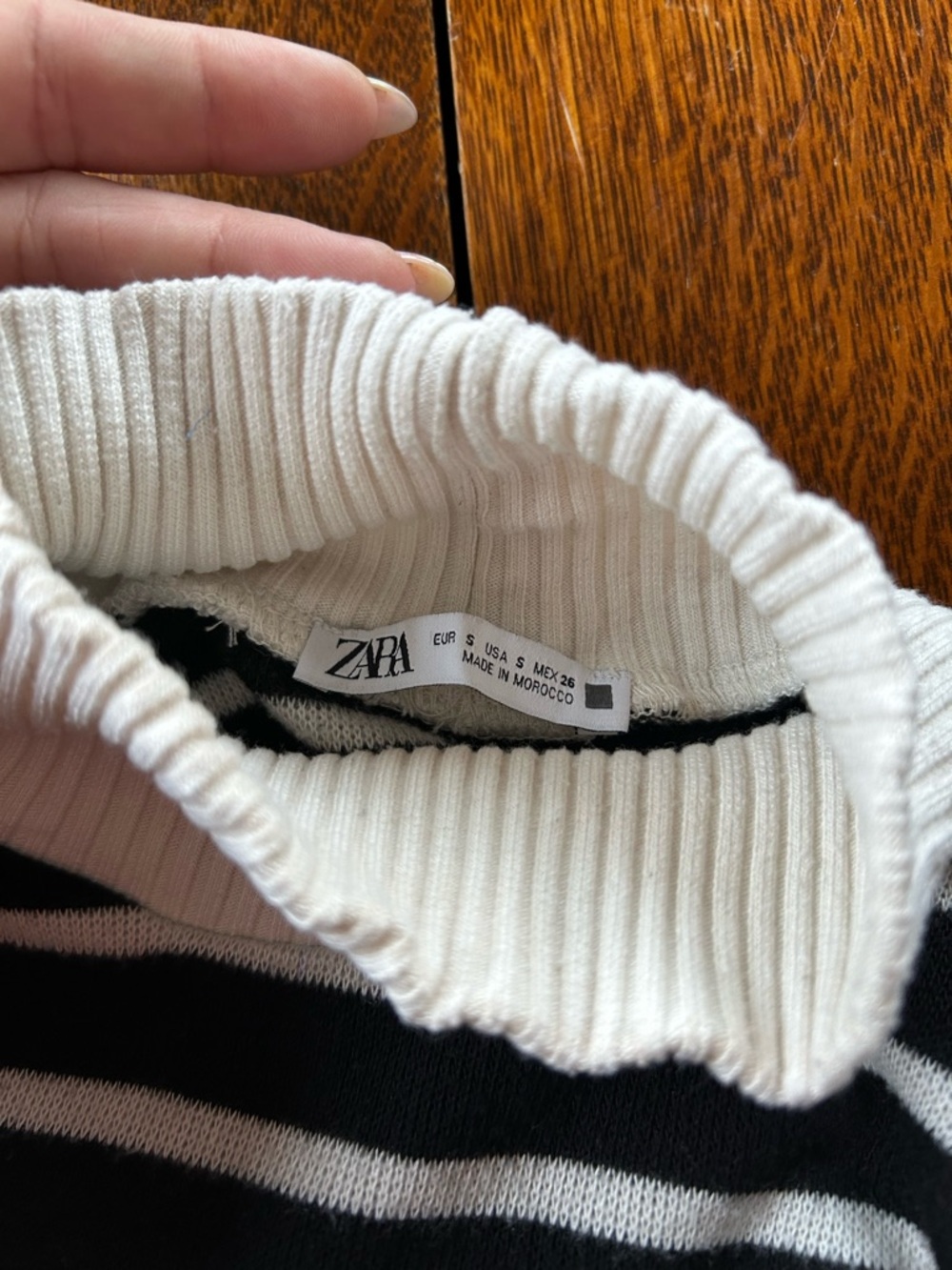 Zara Black White Striped Turtleneck Oversized - Picture 7 of 7